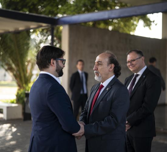 Rector Rodrigo vidal junto al Presidente Gabriel boric en el campus unieversitario