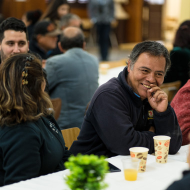 Trabajadoras y Trabajadores disfrutando del desayuno colectivo realizado en el Casino Central Usach