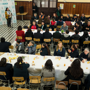 Trabajadoras y Trabajadores disfrutando del desayuno colectivo realizado en el Casino Central Usach