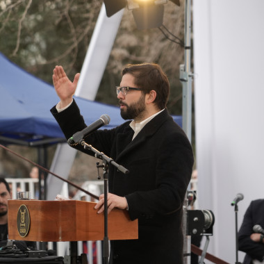 Presidente hablando al publico