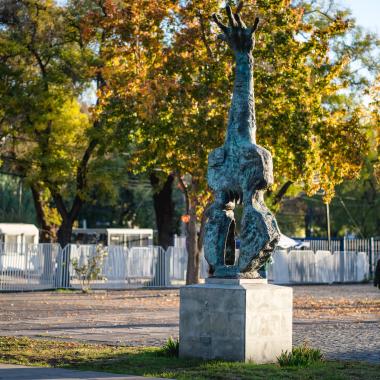 Escultura Usach Víctor Jara