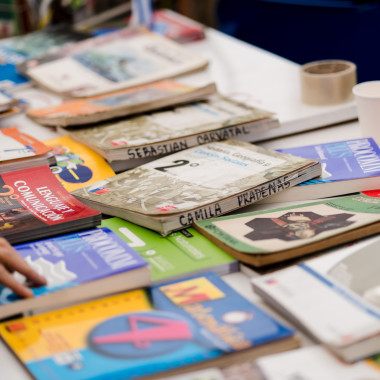 libros en el stand