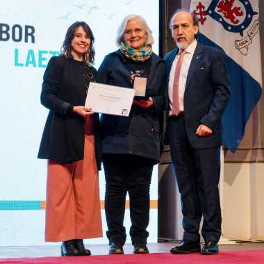 Entrega de premios a quienes han trabajado en la universidad