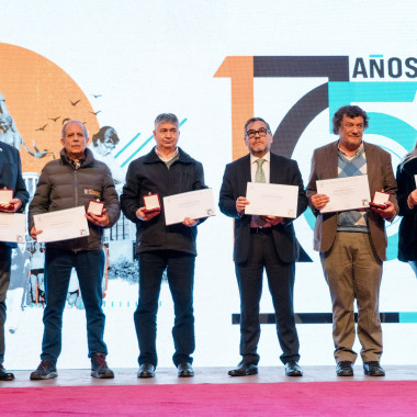 Entrega de premios a quienes han trabajado en la universidad