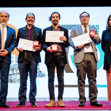 Entrega de premios a quienes han trabajado en la universidad