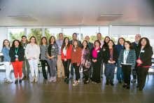 Funcionarias y funcionarios del programa posando a la cámara