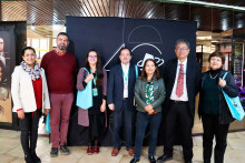 Directora Planetario y autoridades posan a la cámara en evento del lanzamiento del Par Explora Región Metropolitana Norte 2025-2026