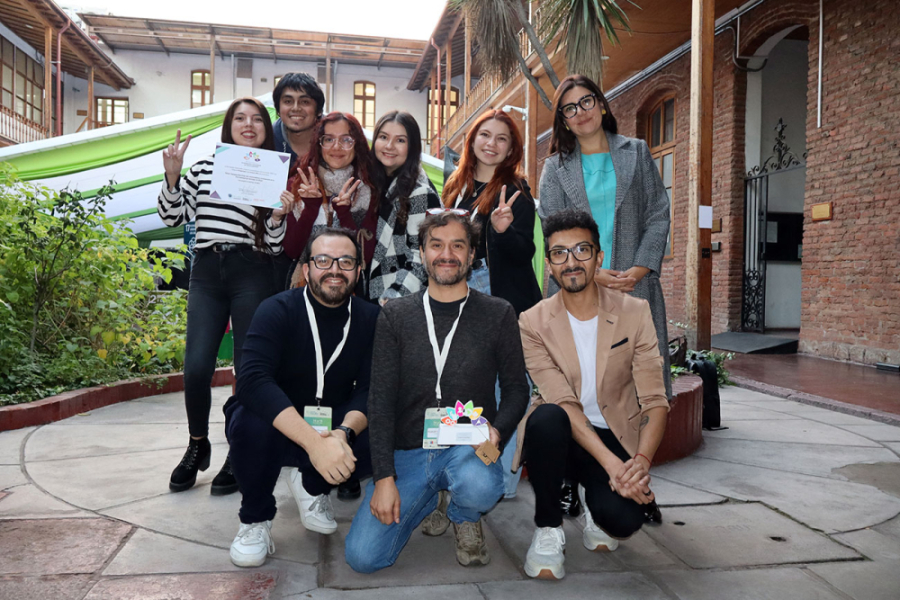 académico Roberto Peña y su equipo de Redciclach