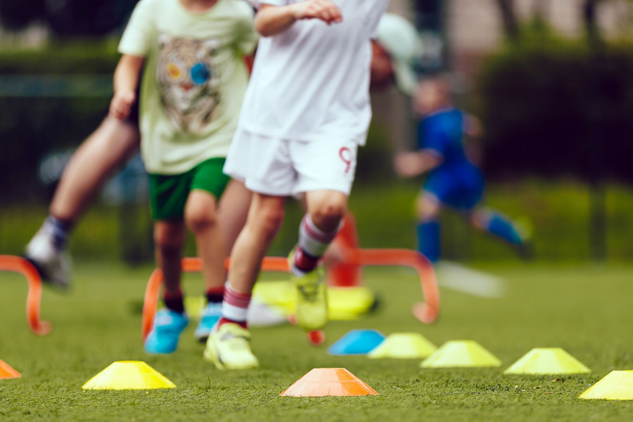Niños entrenando 