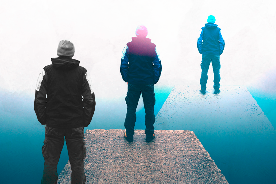 Persona de espalda, la cual esta mirando a si misma en un bucle.